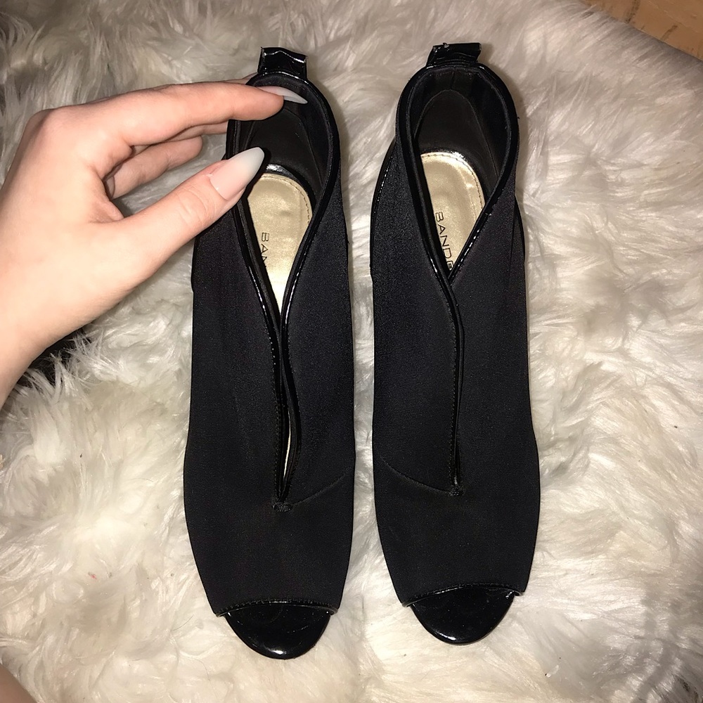Brandolino Black Open Toe Wedged Heels Patent Black Leather